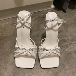 Fashion Nova heels. worn once. Size 8.